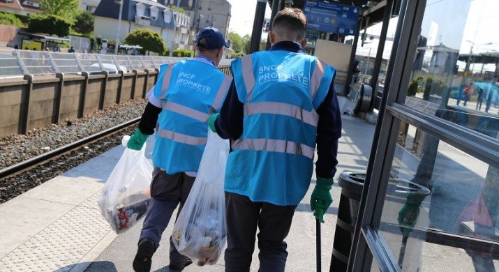 Intérimaires nettoyage en gare SNCF, formés par FORMYA